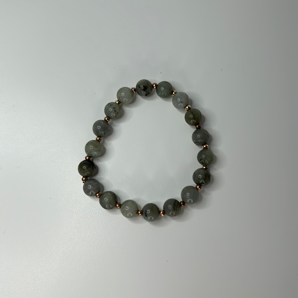crystal and gold beaded necklace. stretchy bracelet